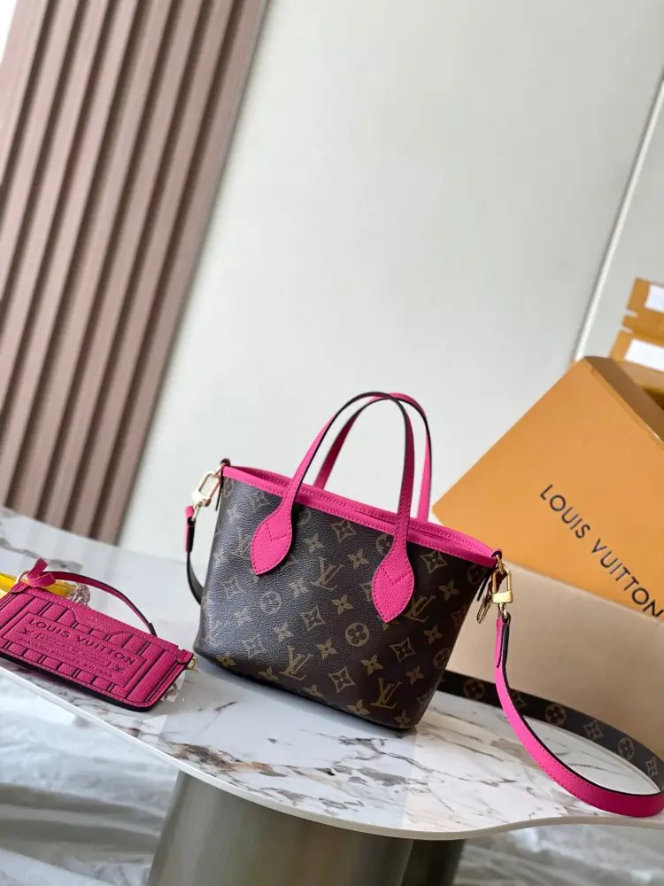 Louis Vuitton — Сумка Neverfull Bandouliere Inside Out BB