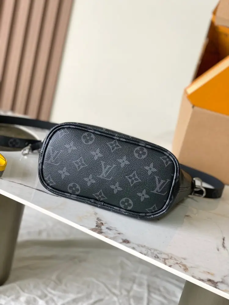 Louis Vuitton Сумка Neverfull Bandouliere Inside Out BB — Фото 3