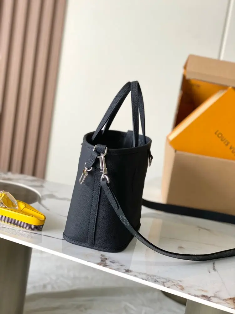 Louis Vuitton Сумка Neverfull Bandouliere Inside Out BB — Фото 5