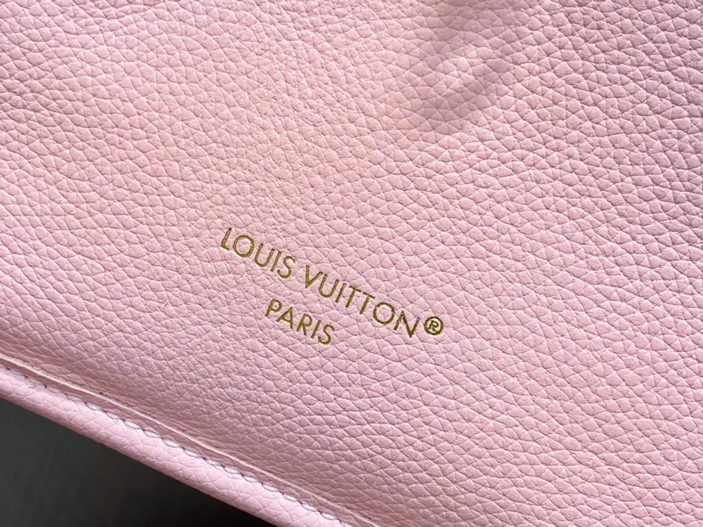 Louis Vuitton A bag Neverfull Inside Out BB 26 cm — Photo 4