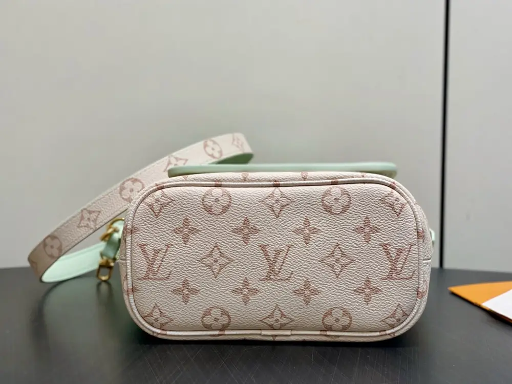 Louis Vuitton Сумка Neverfull Inside Out BB 26 см — Фото 5
