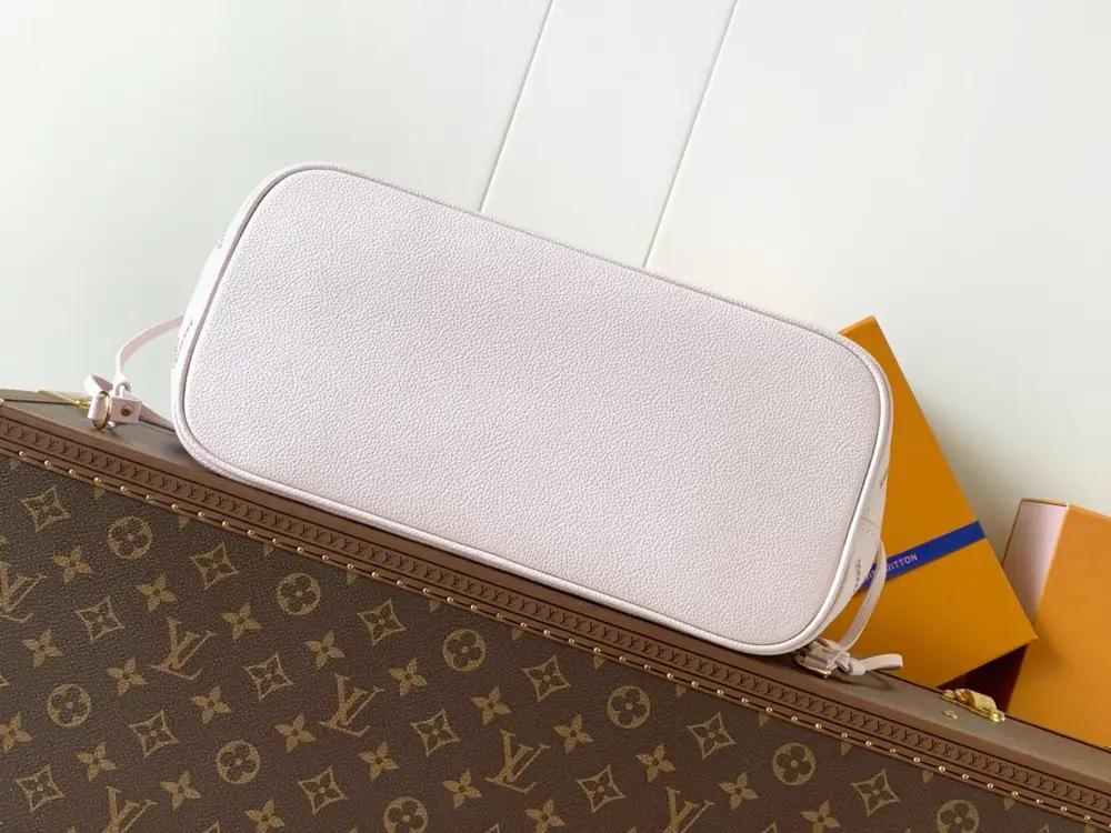 Louis Vuitton Сумка Neverfull MM 32 см — Фото 4