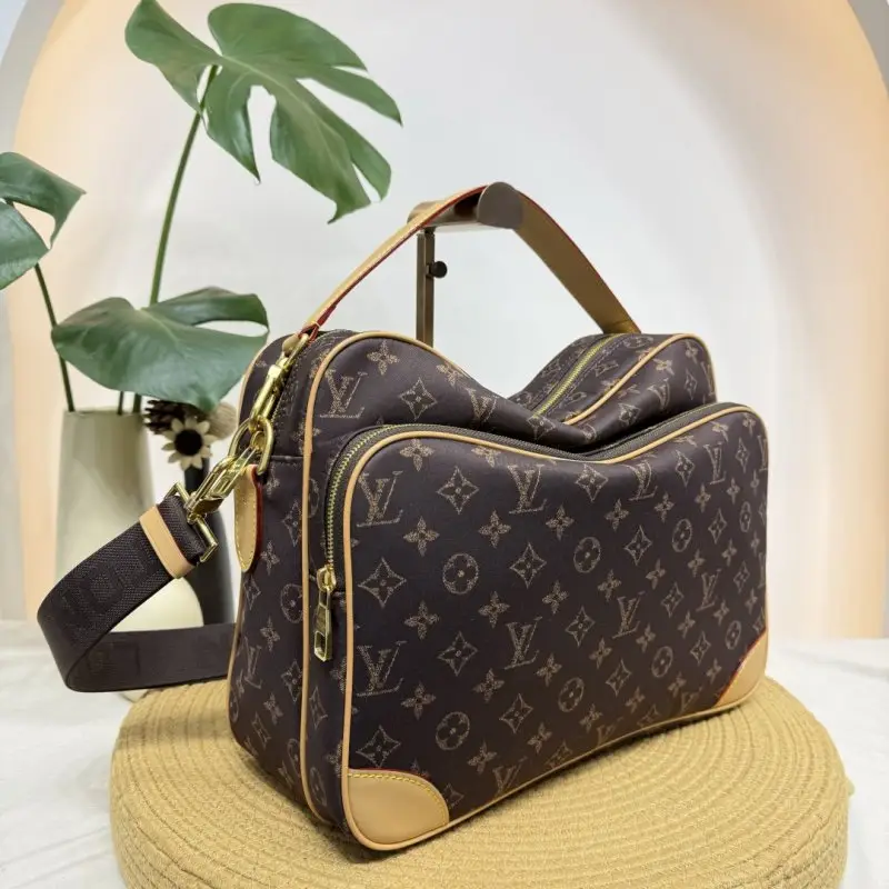 Louis Vuitton A bag NIL Extra Large 37 cm — Photo 2