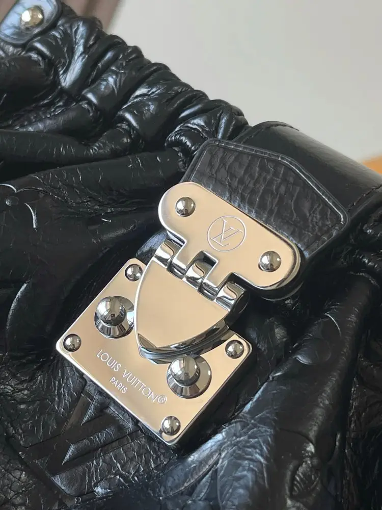 Louis Vuitton Сумка POCHETTE SLING30 см — Фото 5