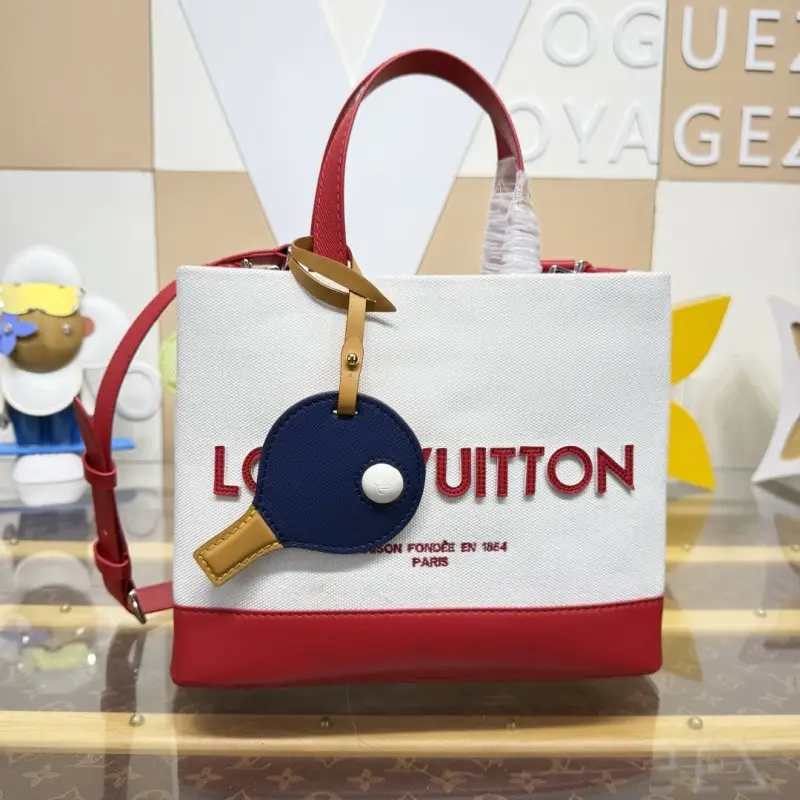 Louis Vuitton — A bag-шоппер Mini Shopper Tote 26 cm