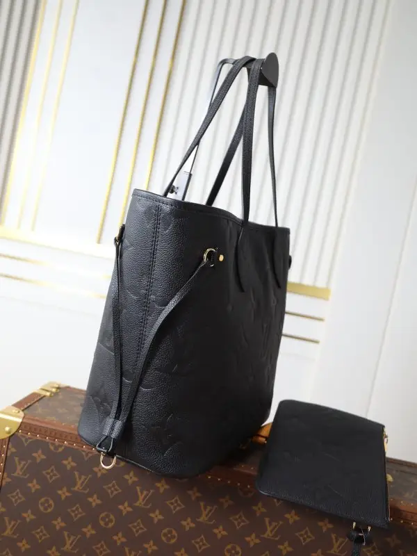 Louis Vuitton Сумка шоппер Neverfull 31 см из м'якої тисненою шкіри — Фото 2