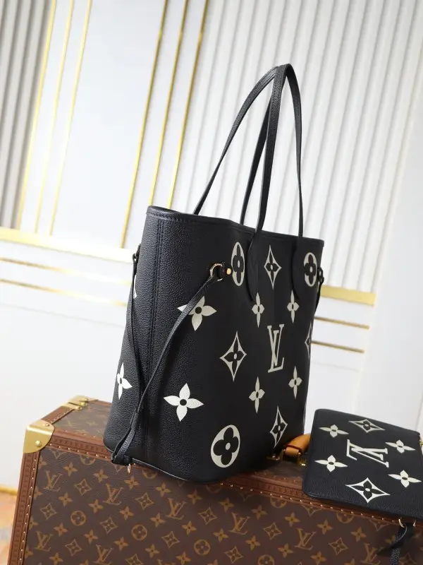 Louis Vuitton Сумка шоппер Neverfull 31 см из мягкой тисненой кожи — Фото 2