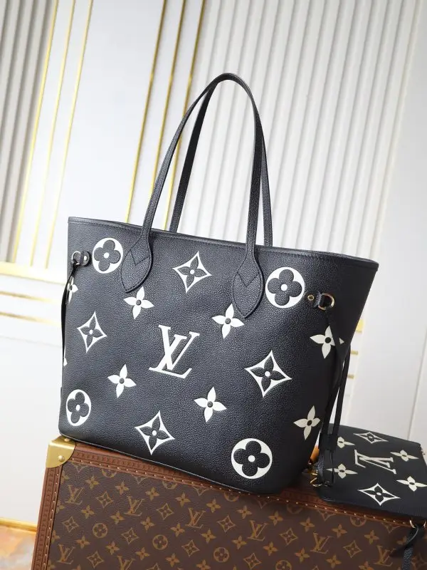 Louis Vuitton Сумка шоппер Neverfull 31 см из мягкой тисненой кожи — Фото 3