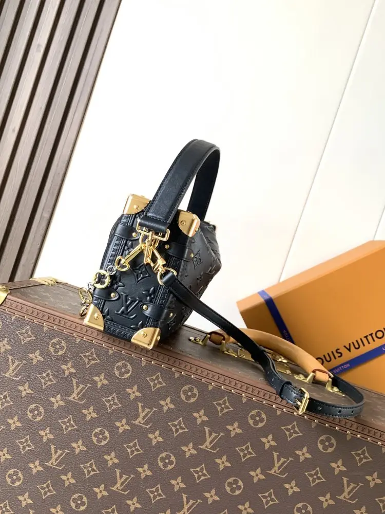 Louis Vuitton Сумка Side Trunk 18 см — Фото 3
