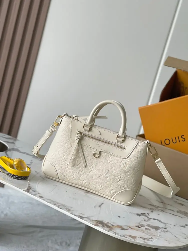 Louis Vuitton — Сумка  Skyline PM 28 см