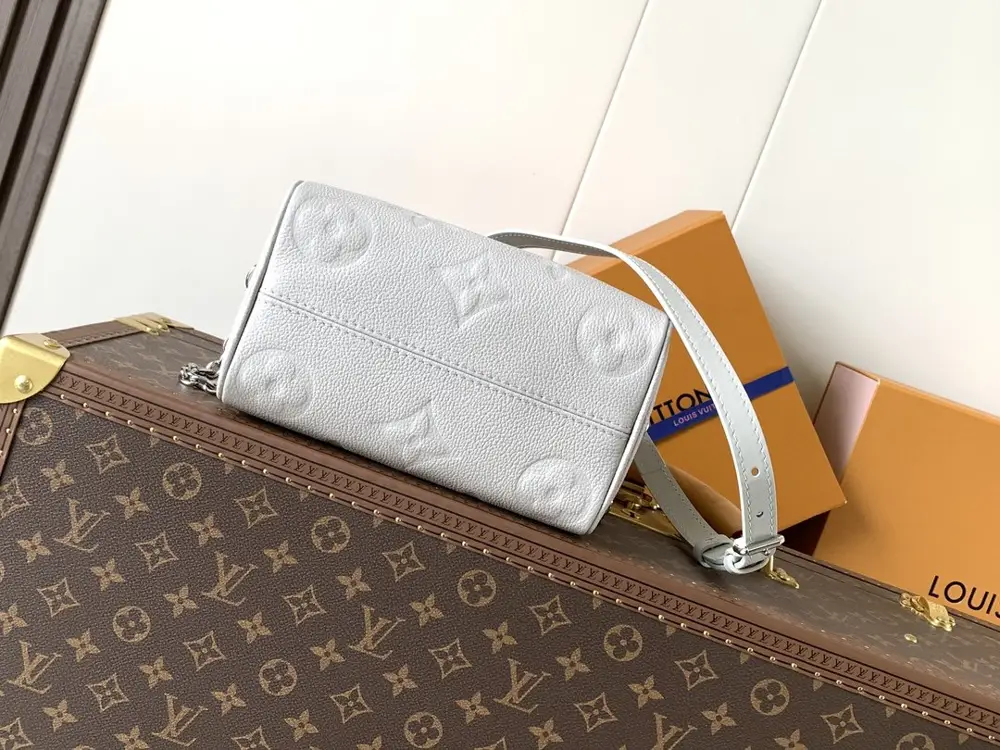 Louis Vuitton Сумка Speedy Bandoulière 20 — Фото 4
