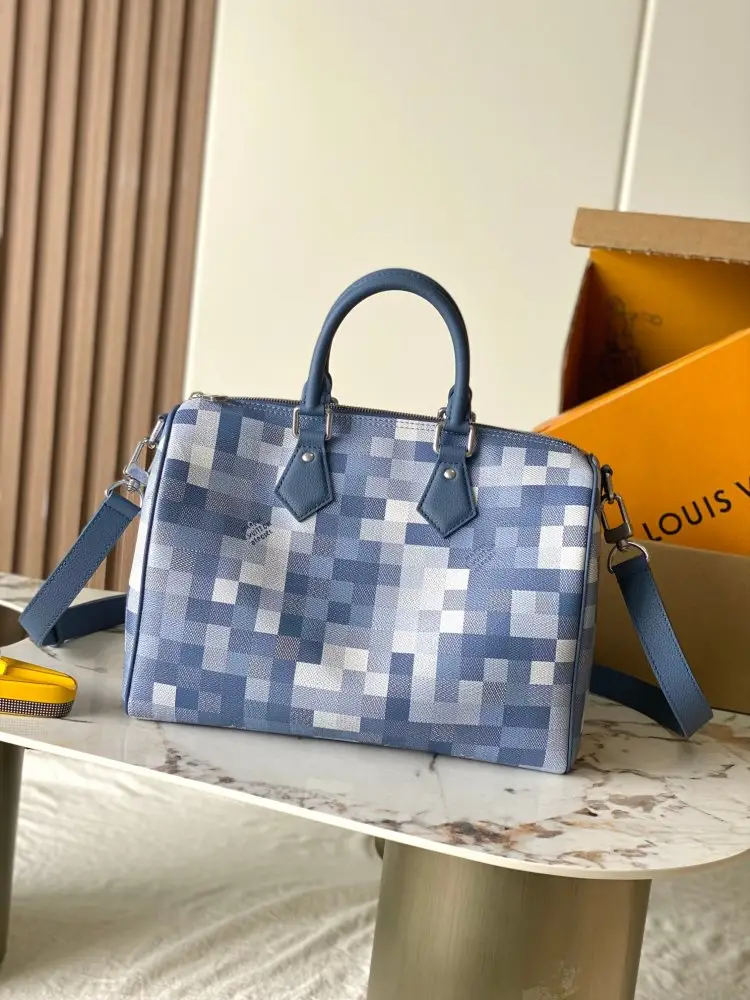 Louis Vuitton — Сумка SPEEDY BANDOULIÈRE 30