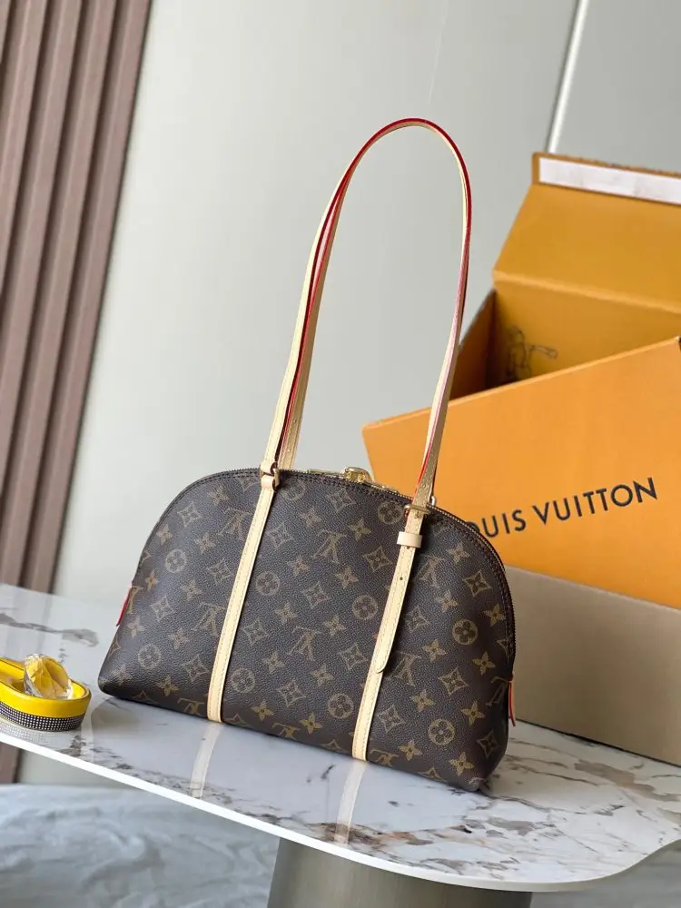Louis Vuitton A bag Squire 30 cm — Photo 3