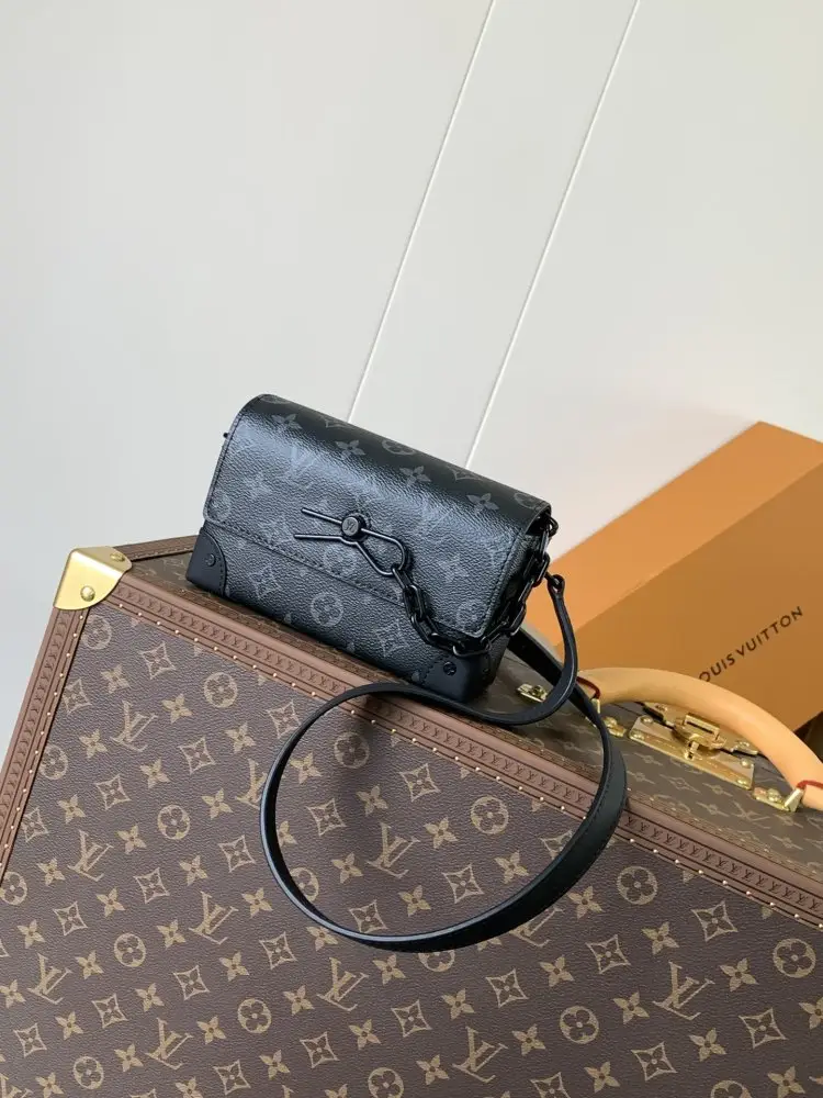 Louis Vuitton — Сумка Steamer 18 см