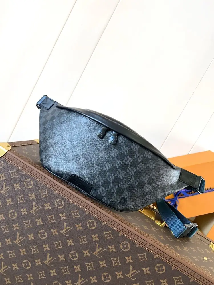 Louis Vuitton — Сумка Top-Tier Original Discovery 47 см