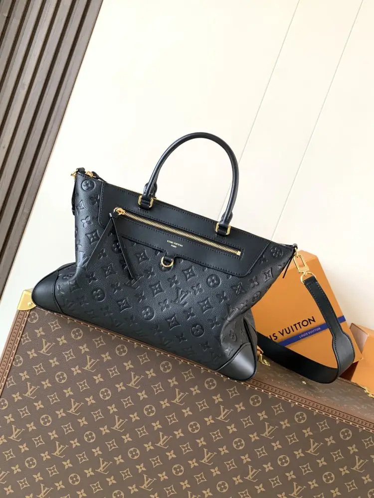 Louis Vuitton — Сумка тоут 40 см