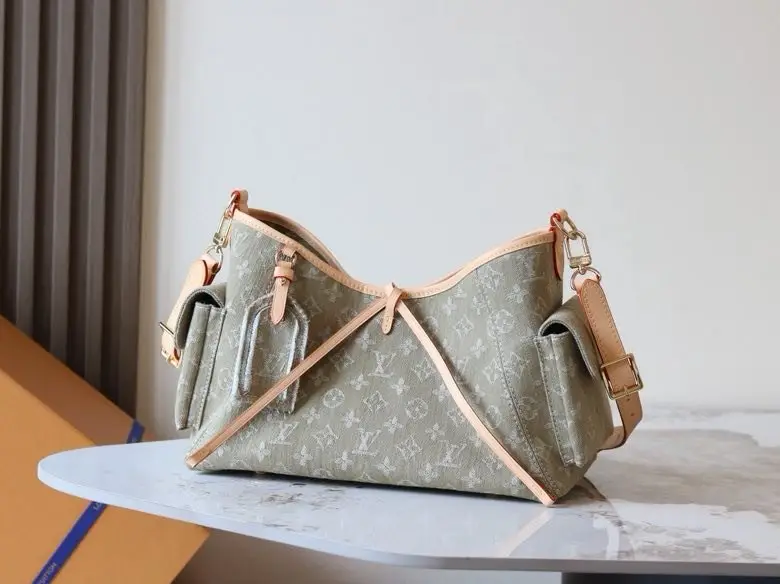 Louis Vuitton — Сумка тоут Carryall Cargo джинсова 33 см