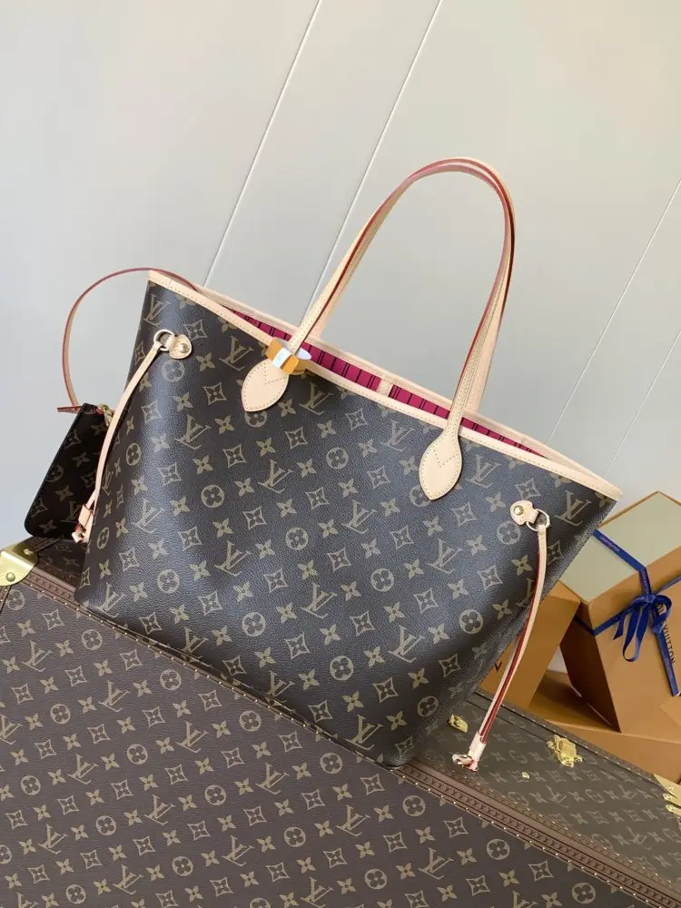 Louis Vuitton — A bag тоут Neverfull 31 cm of канваса Damier Ebene