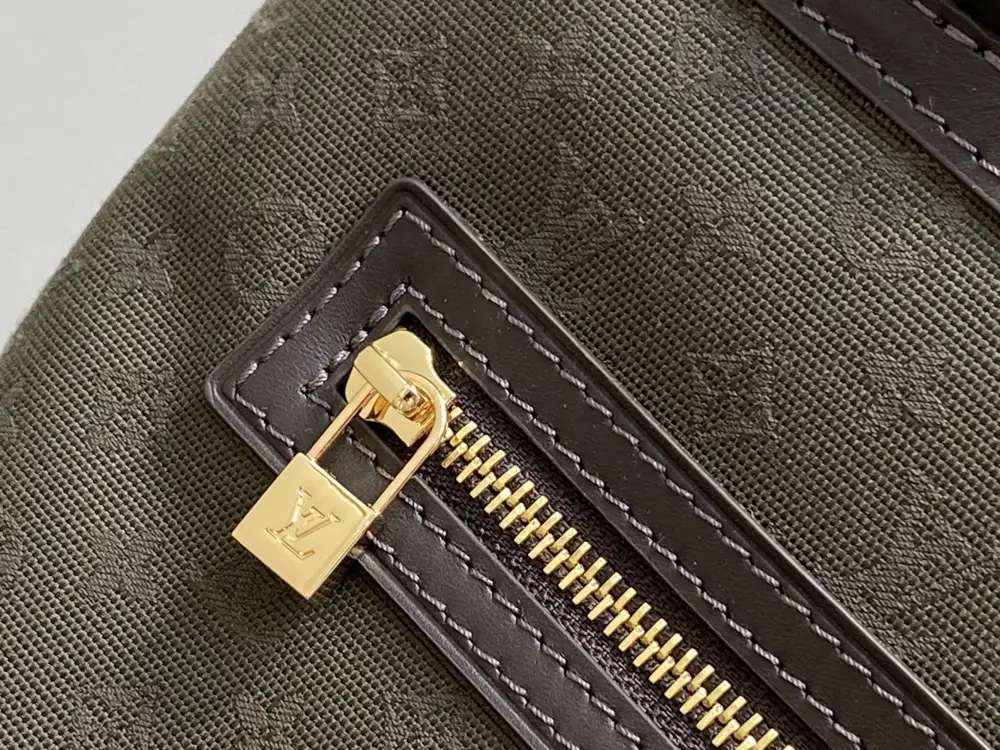 Louis Vuitton Сумка тоут Open Smile джинсовая 24 см — Фото 5