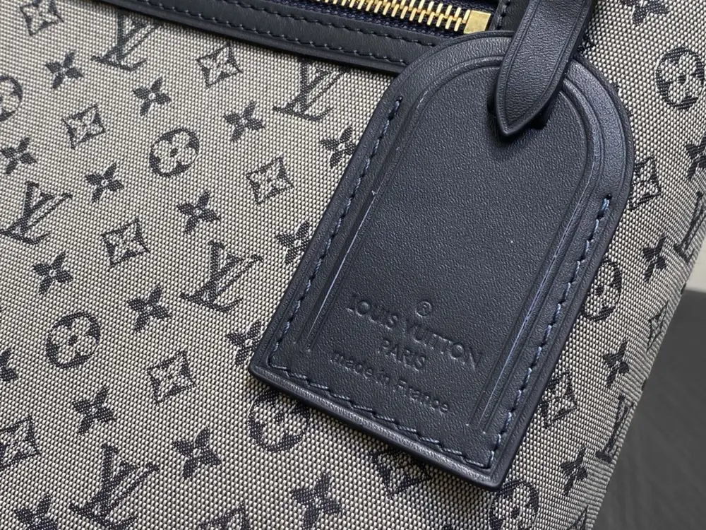 Louis Vuitton A bag тоут Open Smile denim 30 cm — Photo 5