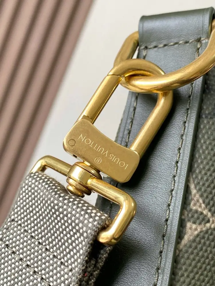 Louis Vuitton Сумка Vagabond Hobo 38 см — Фото 5