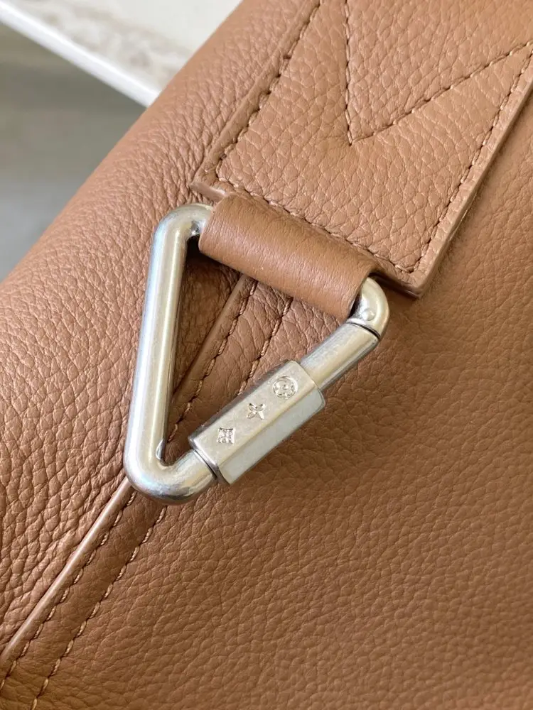 Louis Vuitton Сумка VERSO HOBO 30 см — Фото 5