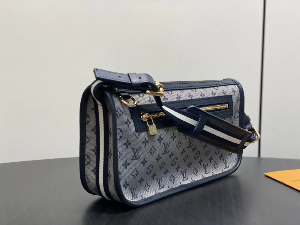 Louis Vuitton Сумка Vivian 29 см джинсовая — Фото 3