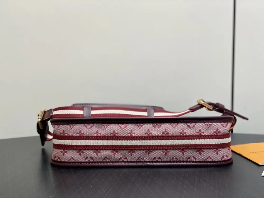 Louis Vuitton Сумка Vivian 29 см джинсова — Фото 4