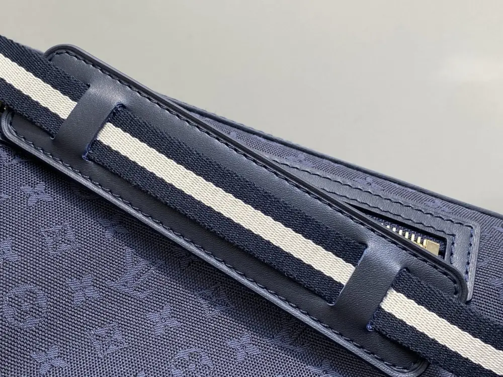 Louis Vuitton A bag Vivian 29 cm denim — Photo 5