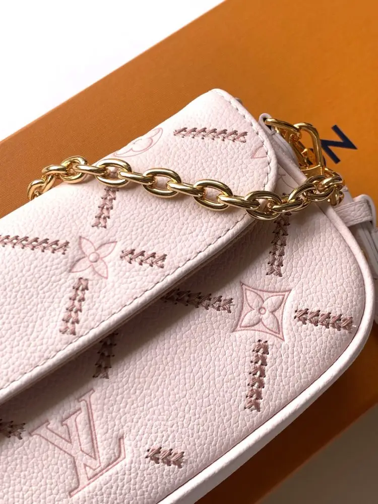 Louis Vuitton Сумка Wallet On Chain Ivy 23 см — Фото 5