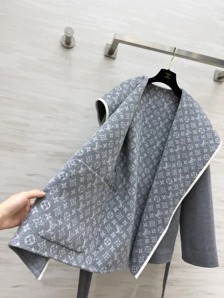 Louis Vuitton Короткое женское пальто — Фото 2