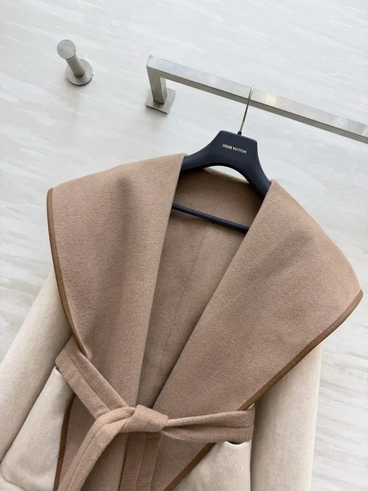 Louis Vuitton Короткое женское пальто — Фото 2