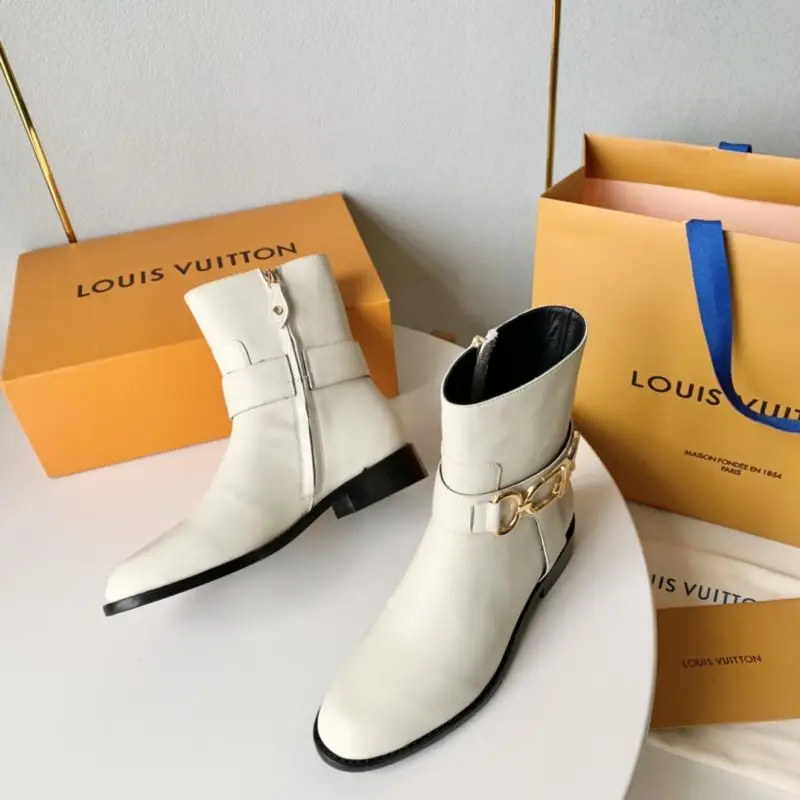 Louis Vuitton Ботильоны на плоской подошве с металлической пряжкой — Фото 4