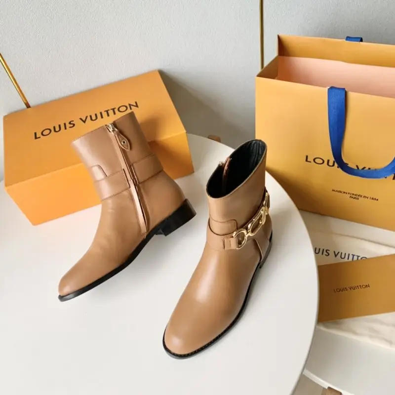 Louis Vuitton Ботильоны на плоской подошве с металлической пряжкой — Фото 5