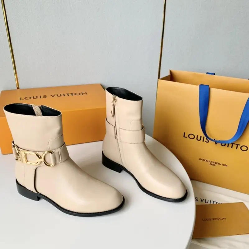 Louis Vuitton Ботильоны на плоской подошве с металлической пряжкой — Фото 5