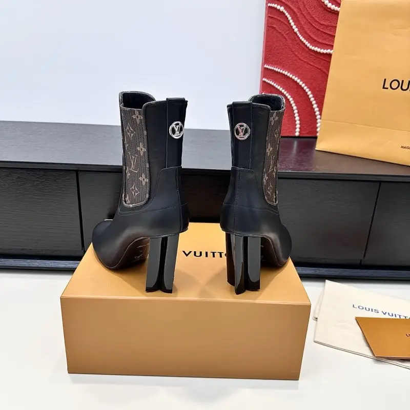 Louis Vuitton Ботильоны на высоком каблуке с острым носком — Фото 3