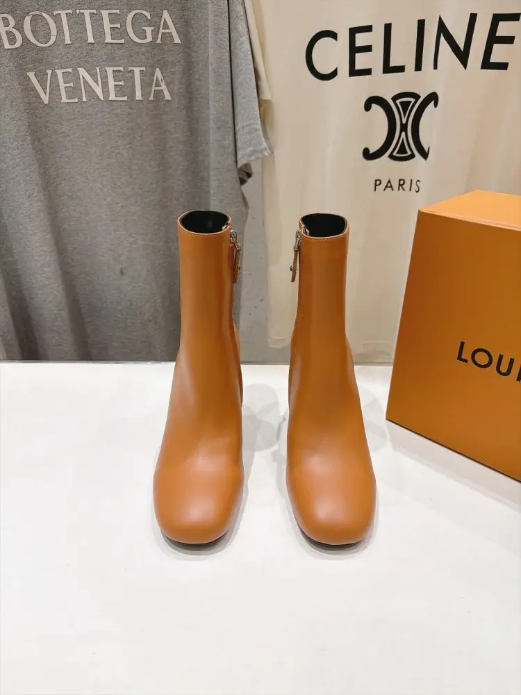 Louis Vuitton — Ботильйони на високому підборах