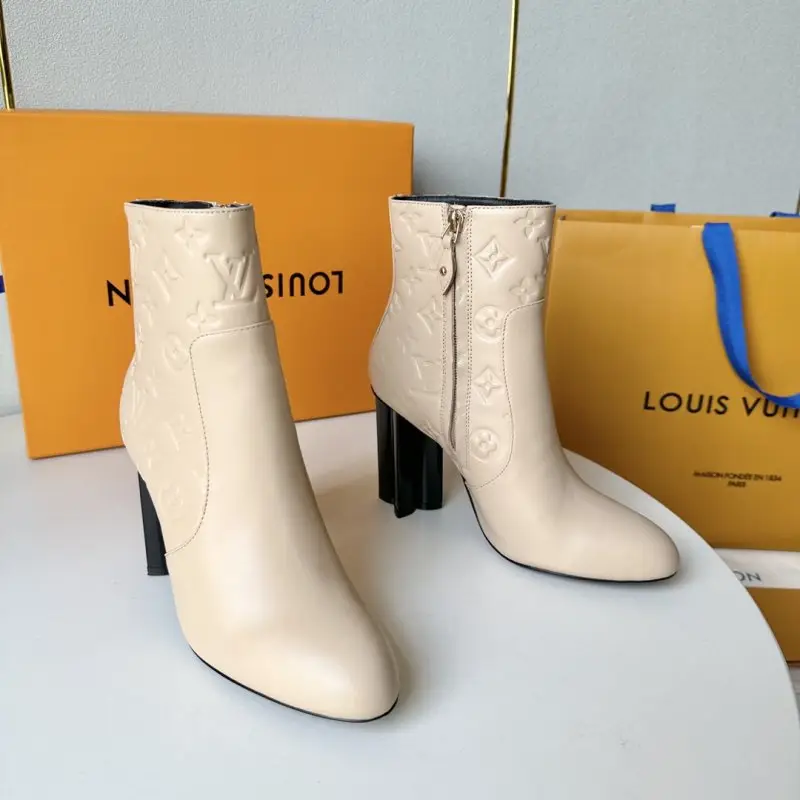 Louis Vuitton — Ботильйони на високому підборах