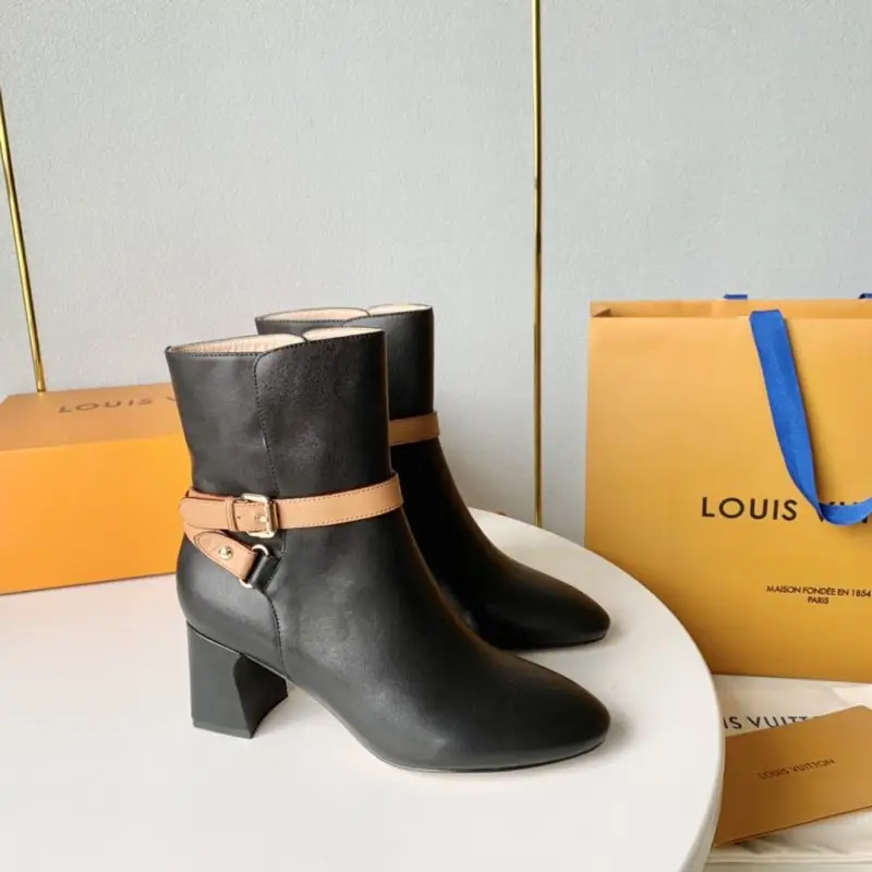 Louis Vuitton — Ботильйони на високому підборах