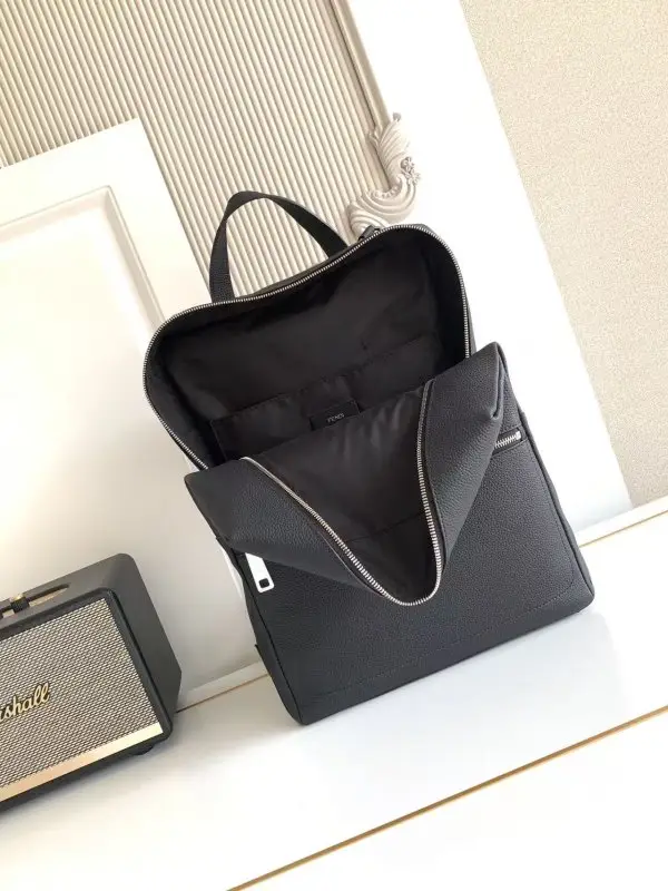 Louis Vuitton Рюкзак мужской — Фото 4