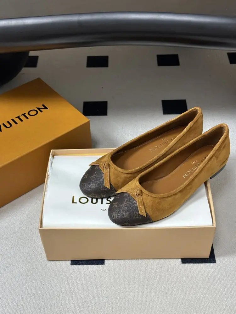 Louis Vuitton Ballet shoes Bailarina Darling LV x TM — Photo 4