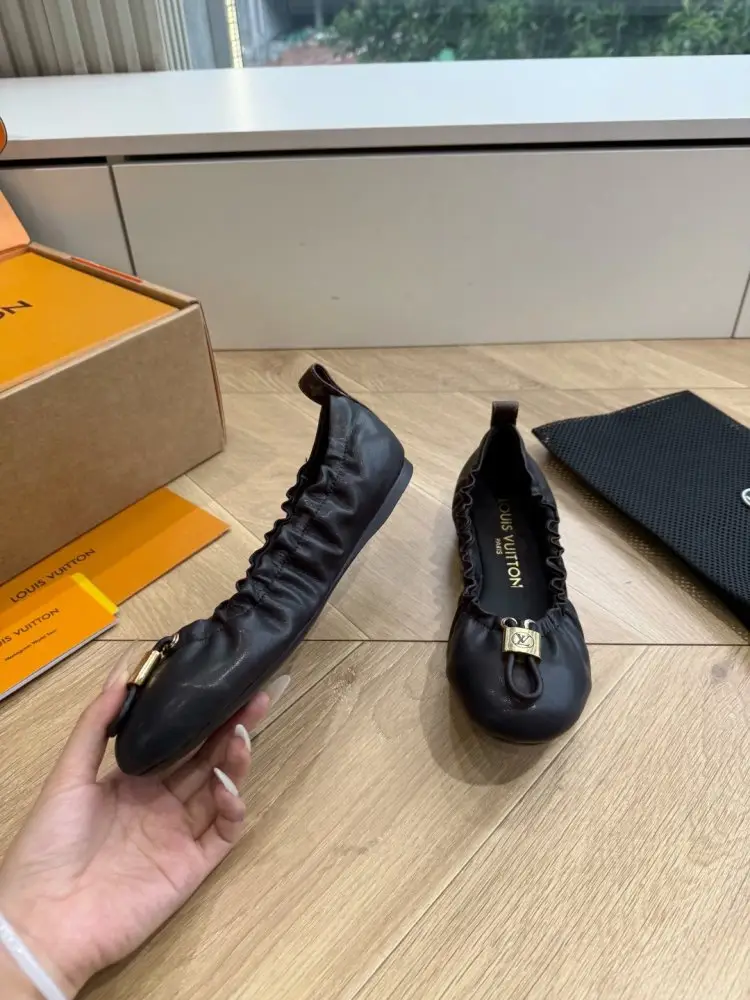 Louis Vuitton Ballet shoes LV NOLITA — Photo 3