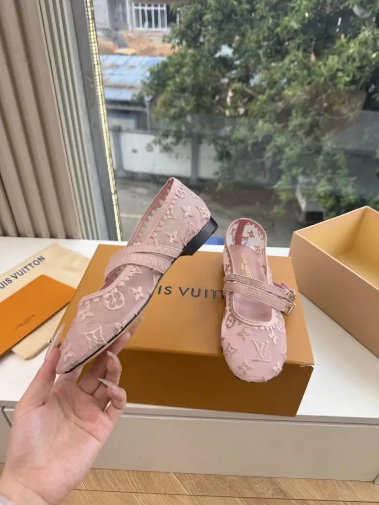 Louis Vuitton Ballet shoes — Photo 3