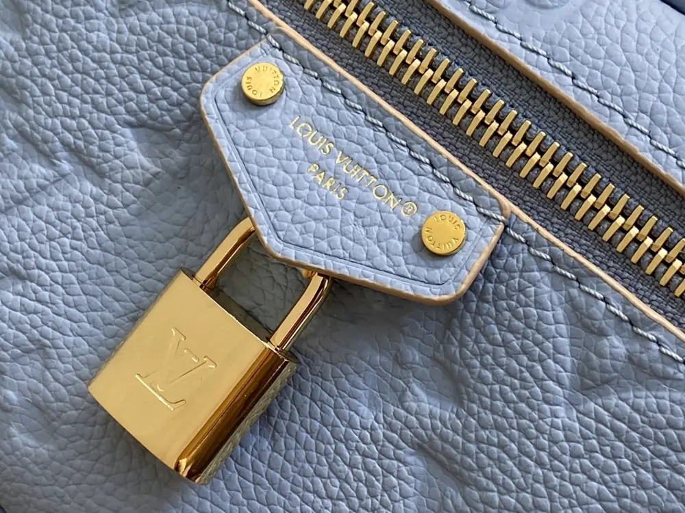 Louis Vuitton Blue leather a bag-clutch VANITY CHAIN POUCH 19 cm — Photo 5