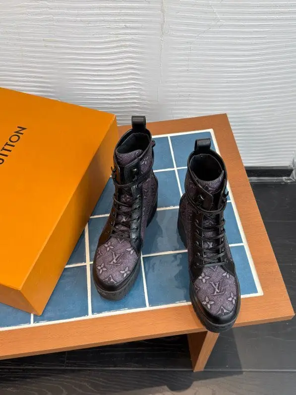 Louis Vuitton Ботинки Laureate женские — Фото 3