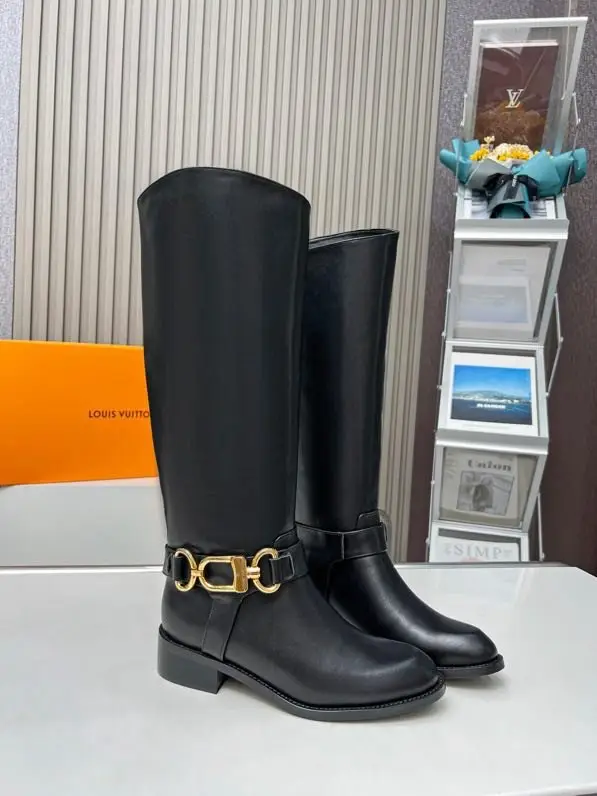 Louis Vuitton — Сапоги кожаные женские