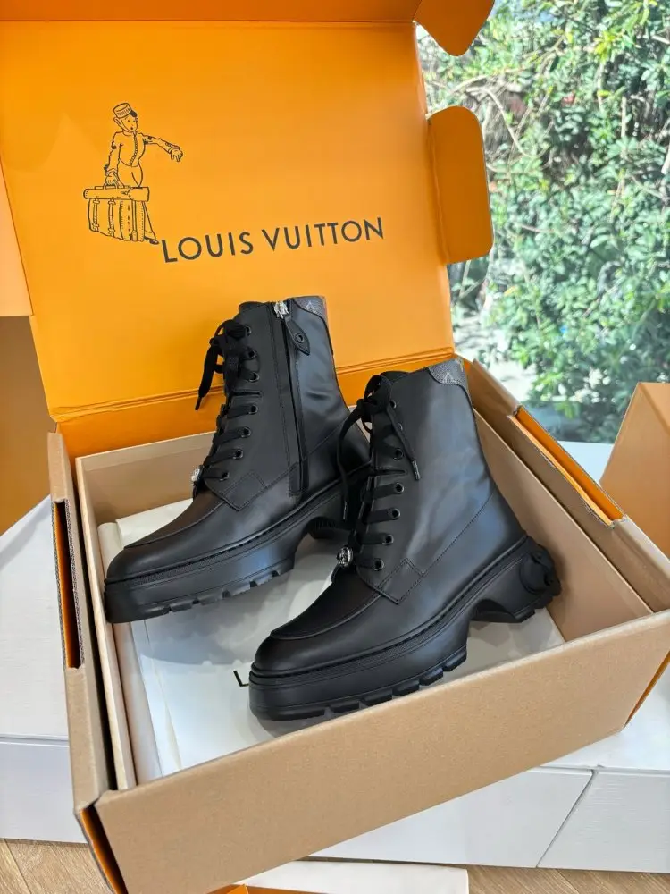 Louis Vuitton — Черевики жіночі
