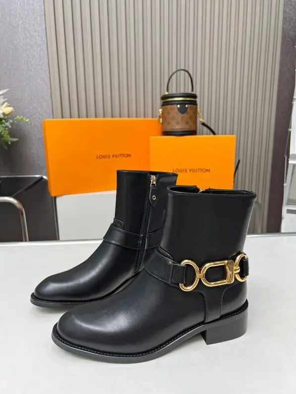 Louis Vuitton — Черевики жіночі