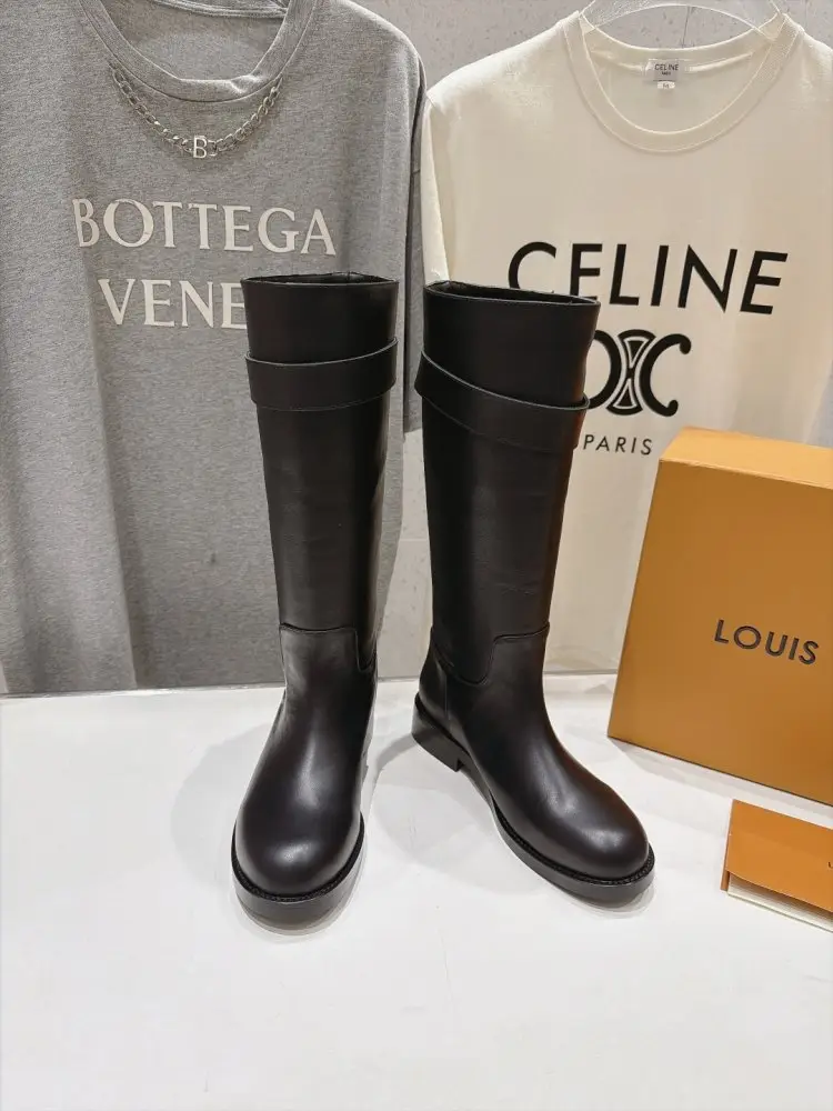 Louis Vuitton — Чоботи жіночі