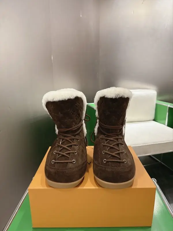Louis Vuitton — Черевики жіночі